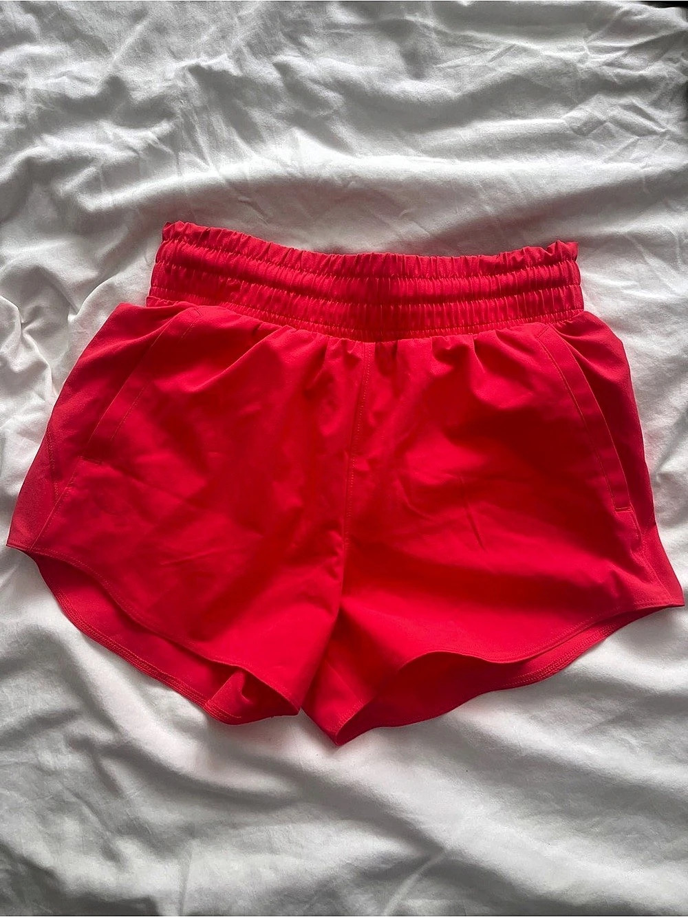 Under Armour Play Up Shorts Athletic Shorts in Pink XS